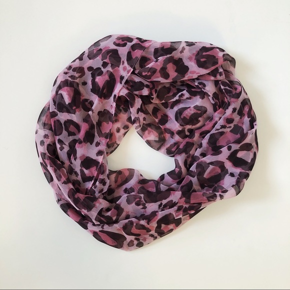 Pink Leopard Print Scarf - Picture 3 of 8